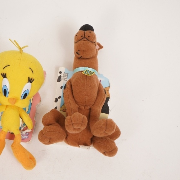 Dalmatian Press Scooby, Tweety, Taz Plush Stuffed Animals with Books Attached - Picture 4 of 13